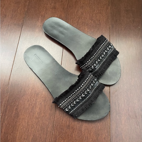 Forever 21 sandals - Picture 2 of 4